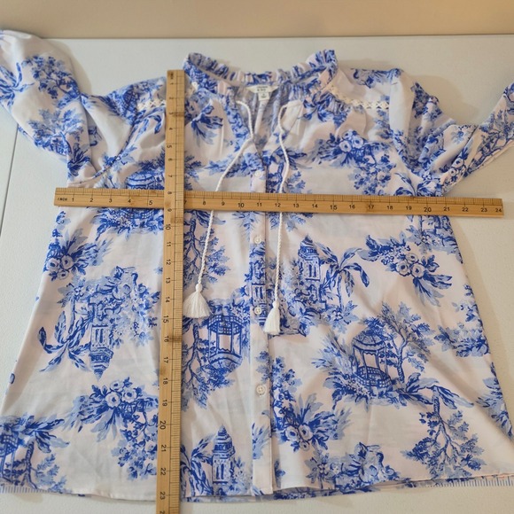 Crown & Ivy Women Blue White Toile Print Tassel Tie Blouse Top Small 3/4 Sleeve - Picture 7 of 10